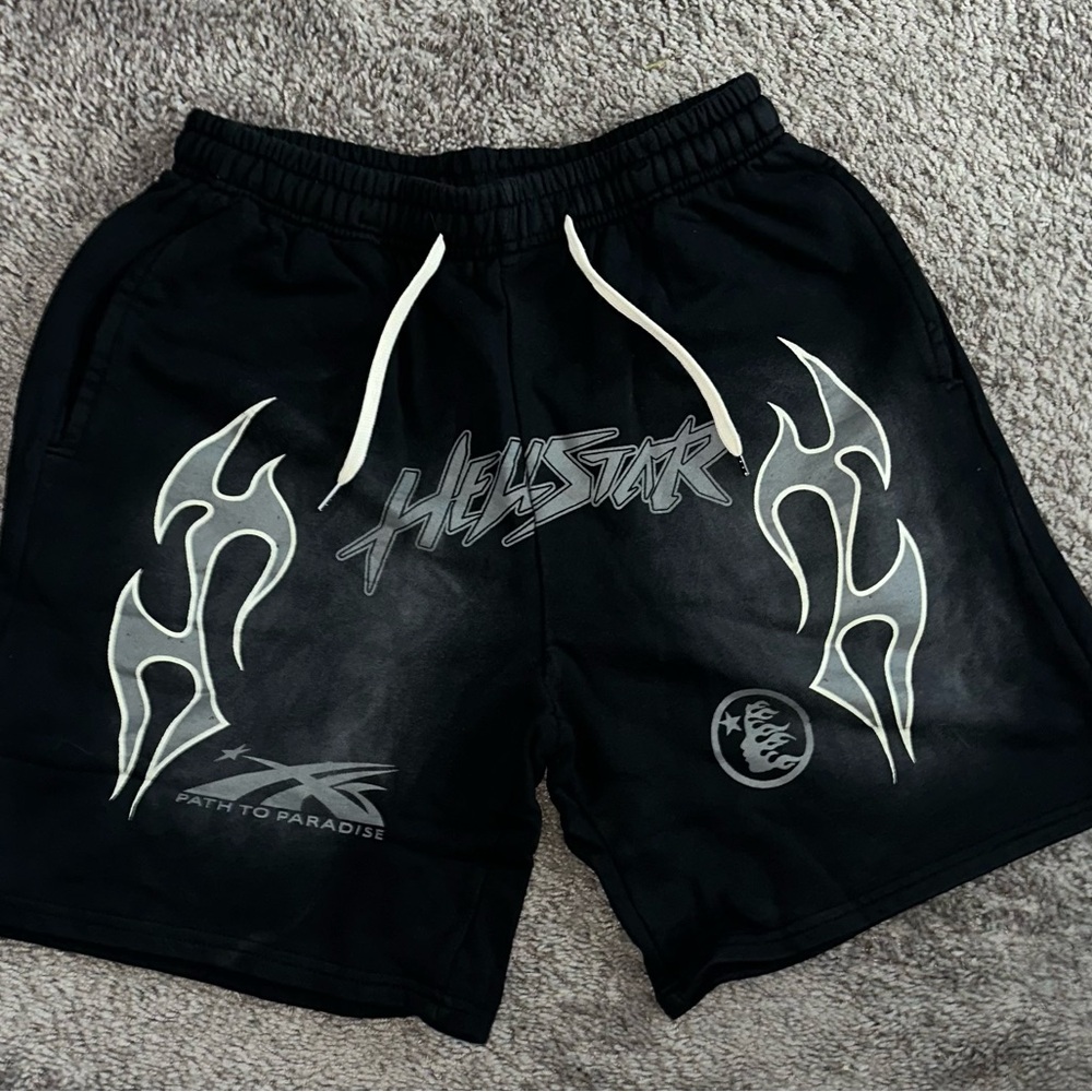 HeyStar Black Graphic Men's Shorts